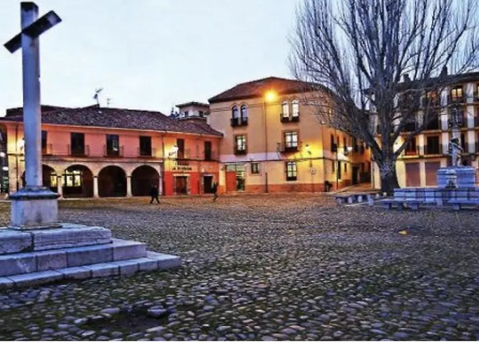 Plaza Del Grano - Barrio Humedo -